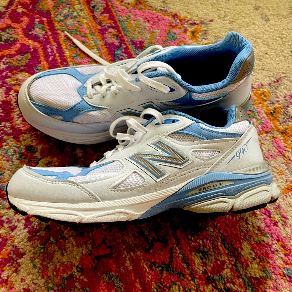 New Balance 990